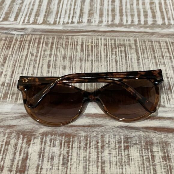 DIANE VON FURSTENBERG Sunglasses DVF535S MARTHA 232 57MM - Picture 4 of 10